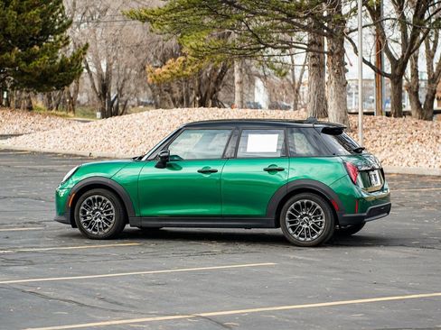 Certified 2025 MINI Cooper 4-Door Hardtop image 7