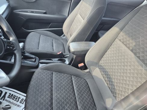 Used 2023 Kia Rio S FWD image 20