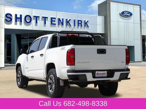 Used 2022 Chevrolet Colorado Z71 AWD/4WD image 7