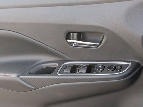 Used 2025 Nissan Versa SR w/ Trunk Package FWD image 25
