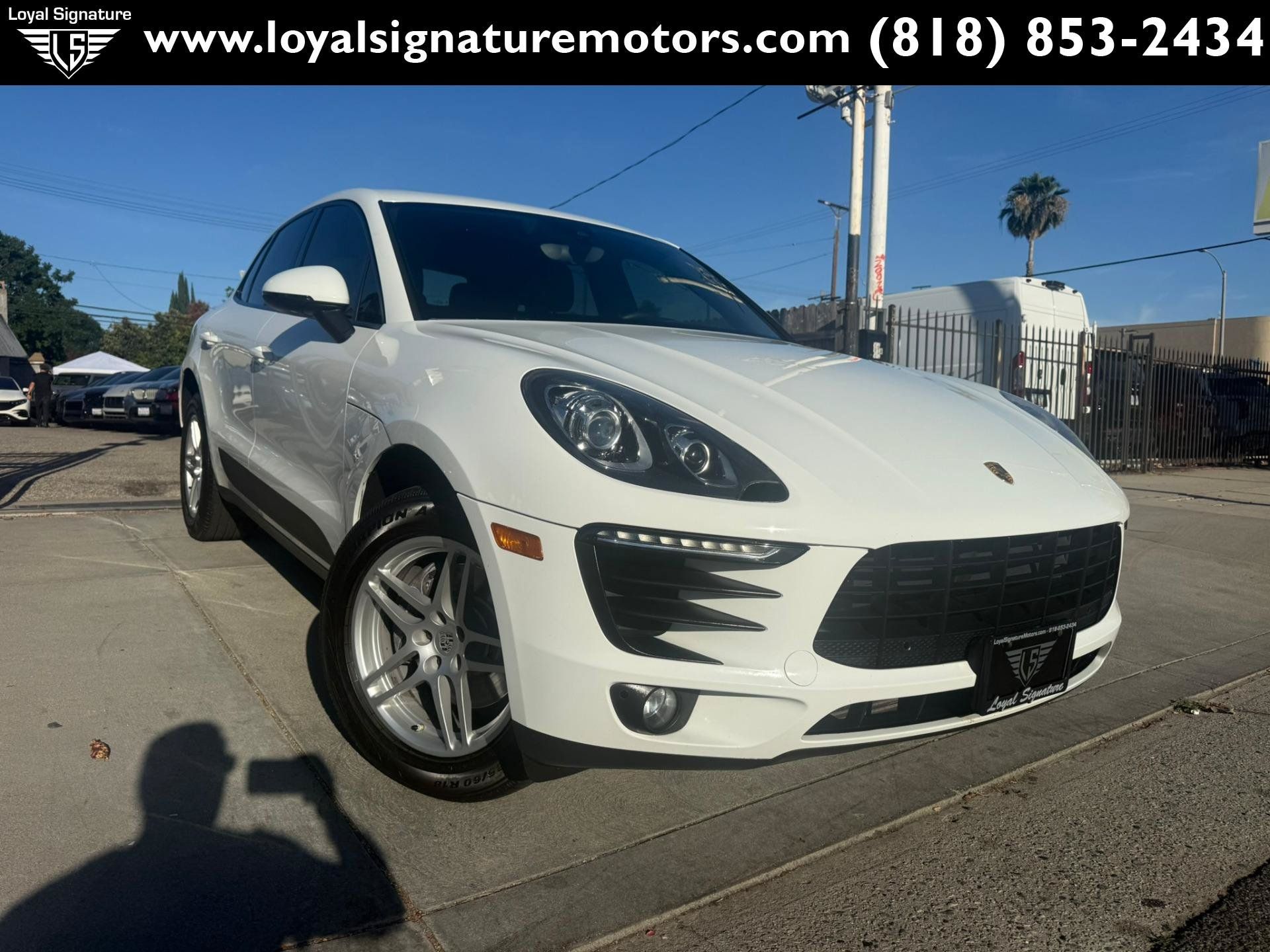Used 2017 Porsche Macan AWD/4WD image 1