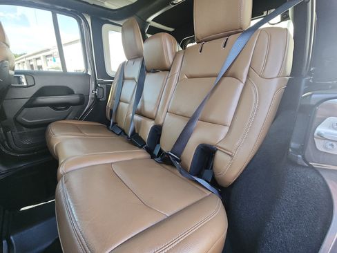 Used 2020 Jeep Wrangler Unlimited Rubicon w/ Advanced Safety Group AWD/4WD image 22