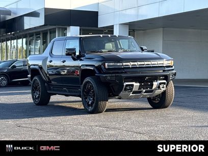 New 2026 GMC Hummer EV 4x4 Crew Cab w/ LPO, Dark Essentials Package