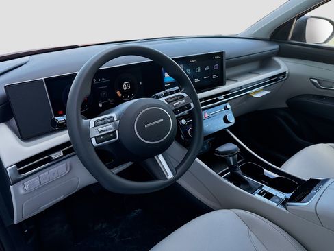 New 2026 Hyundai Tucson SEL image 7