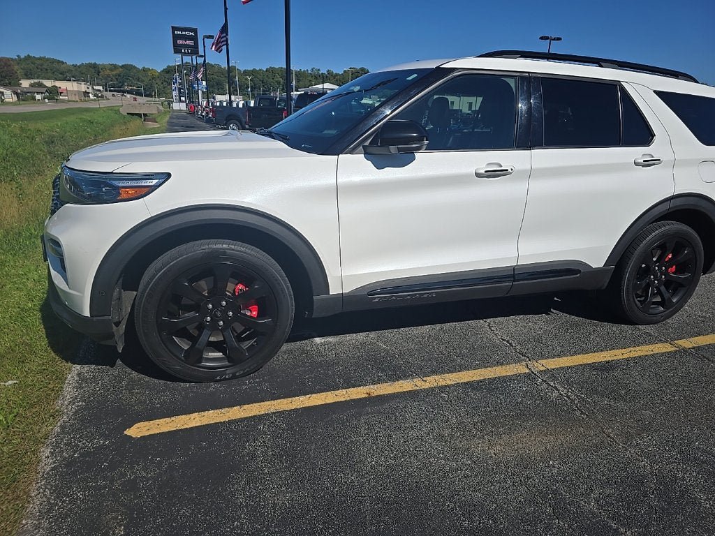 Used 2020 Ford Explorer ST w/ ST Street Pack AWD/4WD image 2
