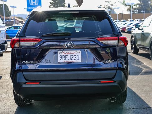 Used 2025 Toyota RAV4 XLE FWD image 22