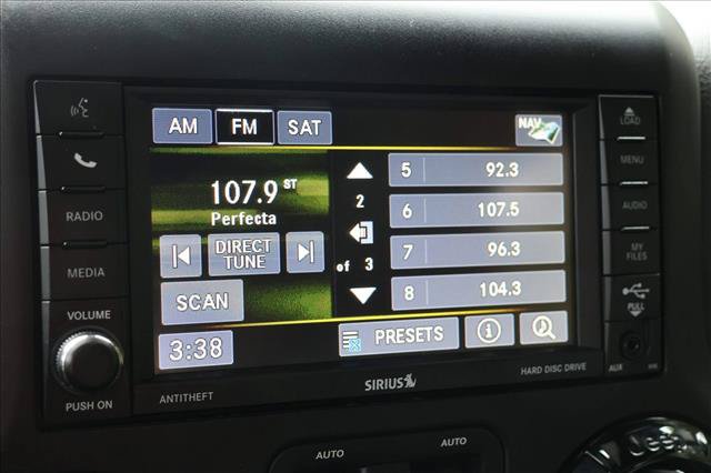Used 2015 Jeep Wrangler Unlimited Sahara AWD/4WD image 16
