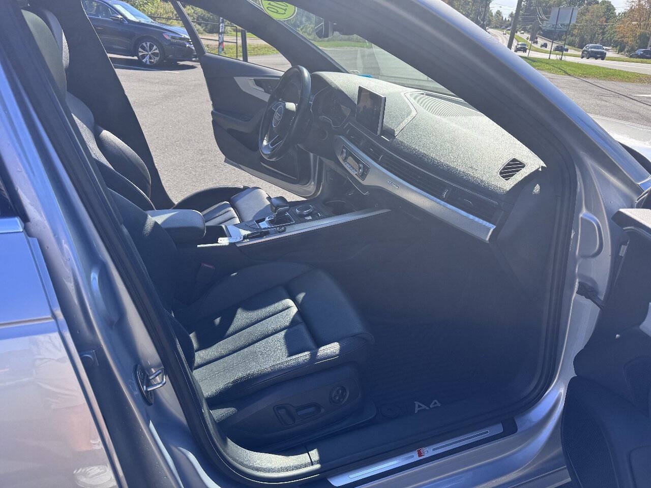 Used 2019 Audi A4 2.0T Premium Plus w/ Premium Plus Package AWD/4WD image 11