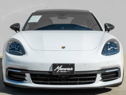 Used 2018 Porsche Panamera 4S image 6