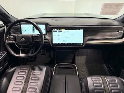 Used 2022 Rivian R1T Adventure image 9