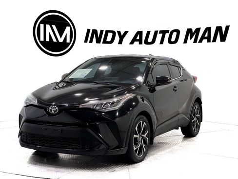 Used 2020 Toyota C-HR XLE image 8