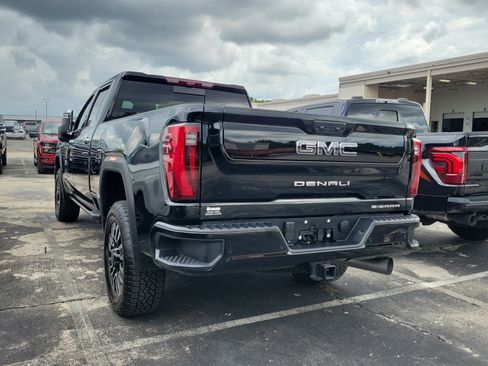 Used 2025 GMC Sierra 2500 Denali Ultimate AWD/4WD image 4