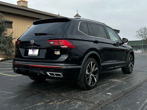 Used 2022 Volkswagen Tiguan SEL R-Line image 9