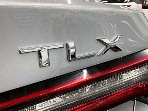 Used 2023 Acura TLX w/ Technology Package image 9