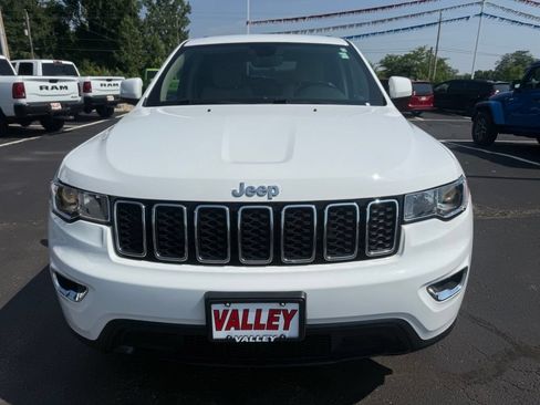 Certified 2022 Jeep Grand Cherokee Laredo E AWD/4WD image 10