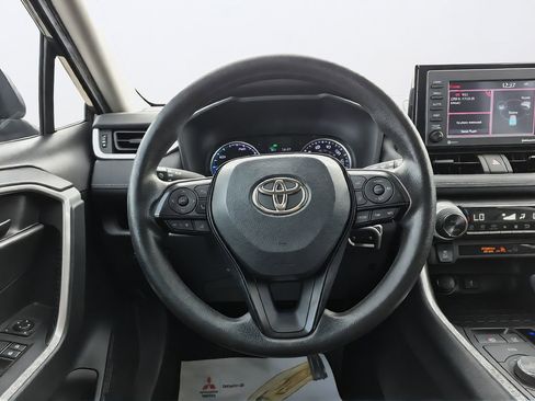 Used 2022 Toyota RAV4 LE AWD/4WD image 29