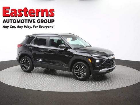 Used 2026 Chevrolet TrailBlazer LT w/ LT Cold Weather Package AWD/4WD image 47