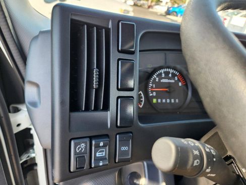 New 2025 Chevrolet Low Cab Forward image 16