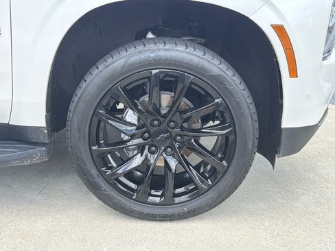 Used 2025 Chevrolet Tahoe RST w/ Comfort Package RWD image 12