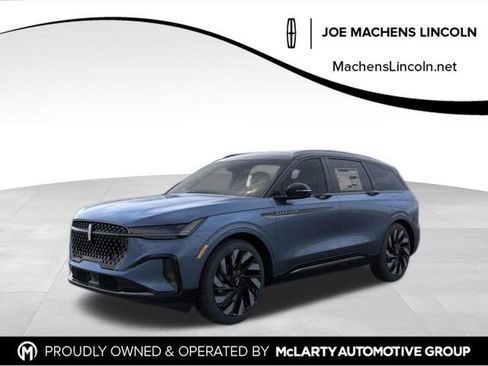 New 2026 Lincoln Nautilus Reserve w/ Jet Appearance Package AWD/4WD image 1