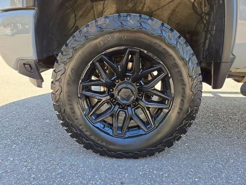 Used 2024 Chevrolet Silverado 2500 LTZ w/ LTZ Plus Package AWD/4WD image 7