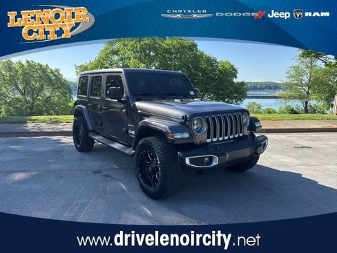 Used 2018 Jeep Wrangler Unlimited Sahara AWD/4WD image 1
