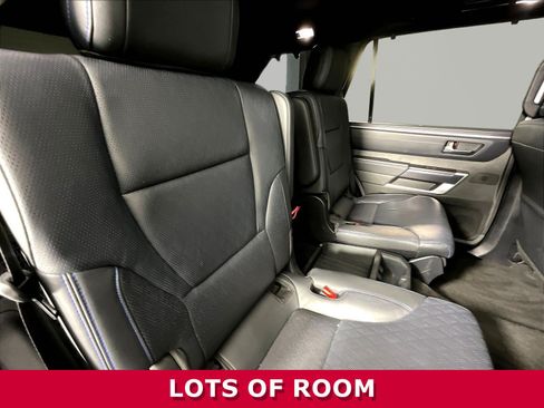 Used 2024 Toyota Sequoia Platinum AWD/4WD image 20