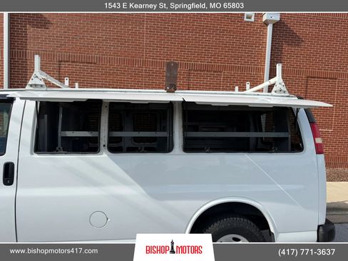 Used 2015 GMC Savana 2500 RWD image 15