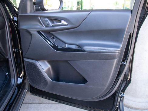 Used 2025 Chevrolet Equinox LT w/ Convenience Package II AWD/4WD image 19