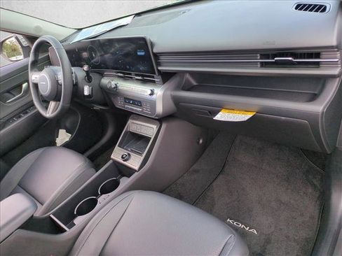 Used 2026 Hyundai Kona Limited FWD image 23