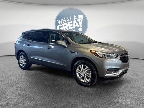 Used 2018 Buick Enclave Essence image 1