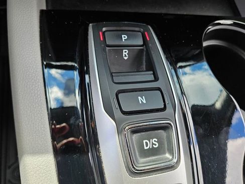 Used 2022 Honda Pilot Touring image 35