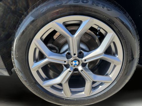 Used 2025 BMW X4 xDrive30i AWD/4WD image 32