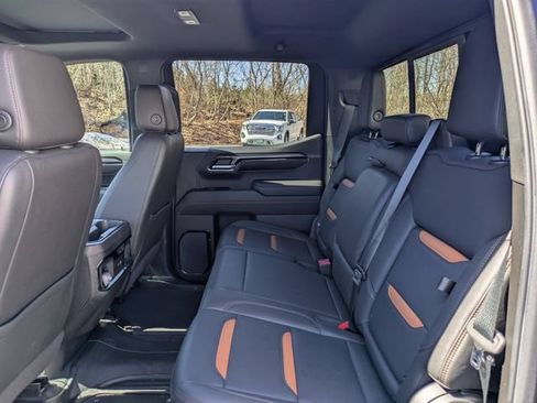 Certified 2022 GMC Sierra 1500 AT4 w/ AT4 Premium Package AWD/4WD image 30