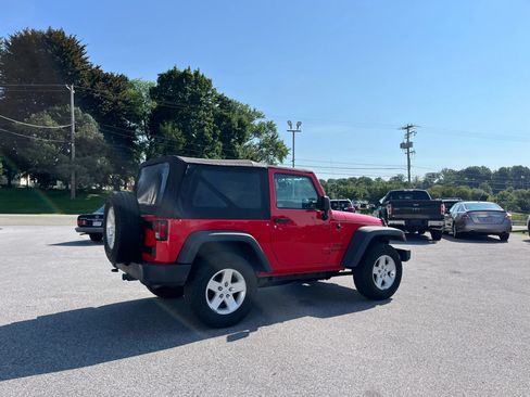 Used 2016 Jeep Wrangler Sport w/ Quick Order Package 24S AWD/4WD image 4
