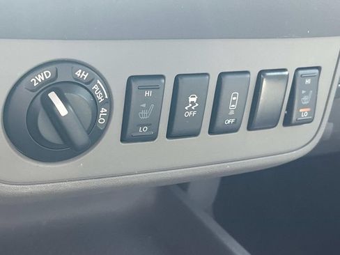 Used 2019 Nissan Frontier SV w/ Value Truck Package AWD/4WD image 31