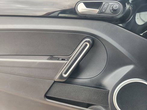 Used 2019 Volkswagen Beetle 2.0T Final Edition SEL image 22