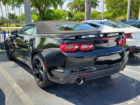 Used 2023 Chevrolet Camaro LT w/ Technology Package RWD image 3