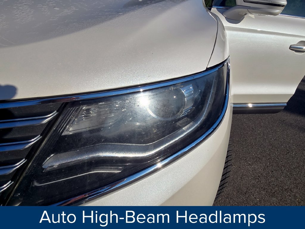 Used 2018 Lincoln MKX Reserve FWD image 11