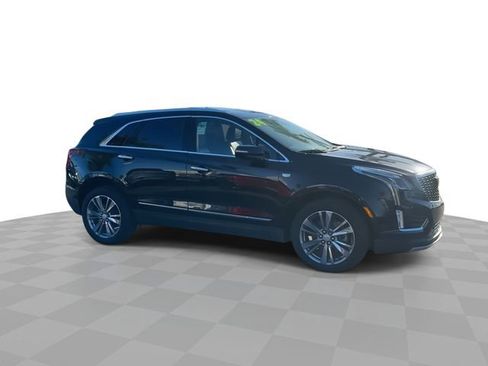 Used 2024 Cadillac XT5 Premium Luxury w/ Technology Package image 9