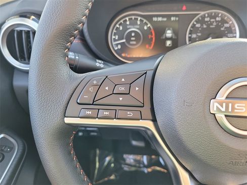 New 2025 Nissan Versa SR w/ Trunk Package image 5