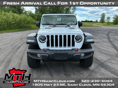 Used 2022 Jeep Wrangler Unlimited Rubicon w/ Cold Weather Group AWD/4WD image 3