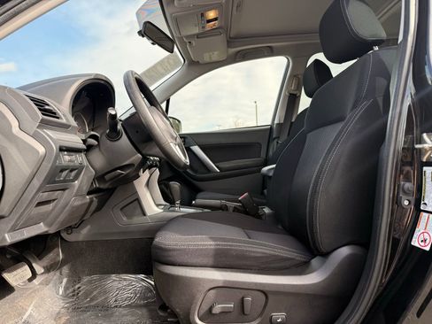 Used 2017 Subaru Forester 2.5i Premium w/ All-Weather Package image 14