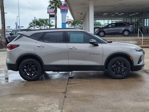 Used 2021 Chevrolet Blazer LT FWD image 24