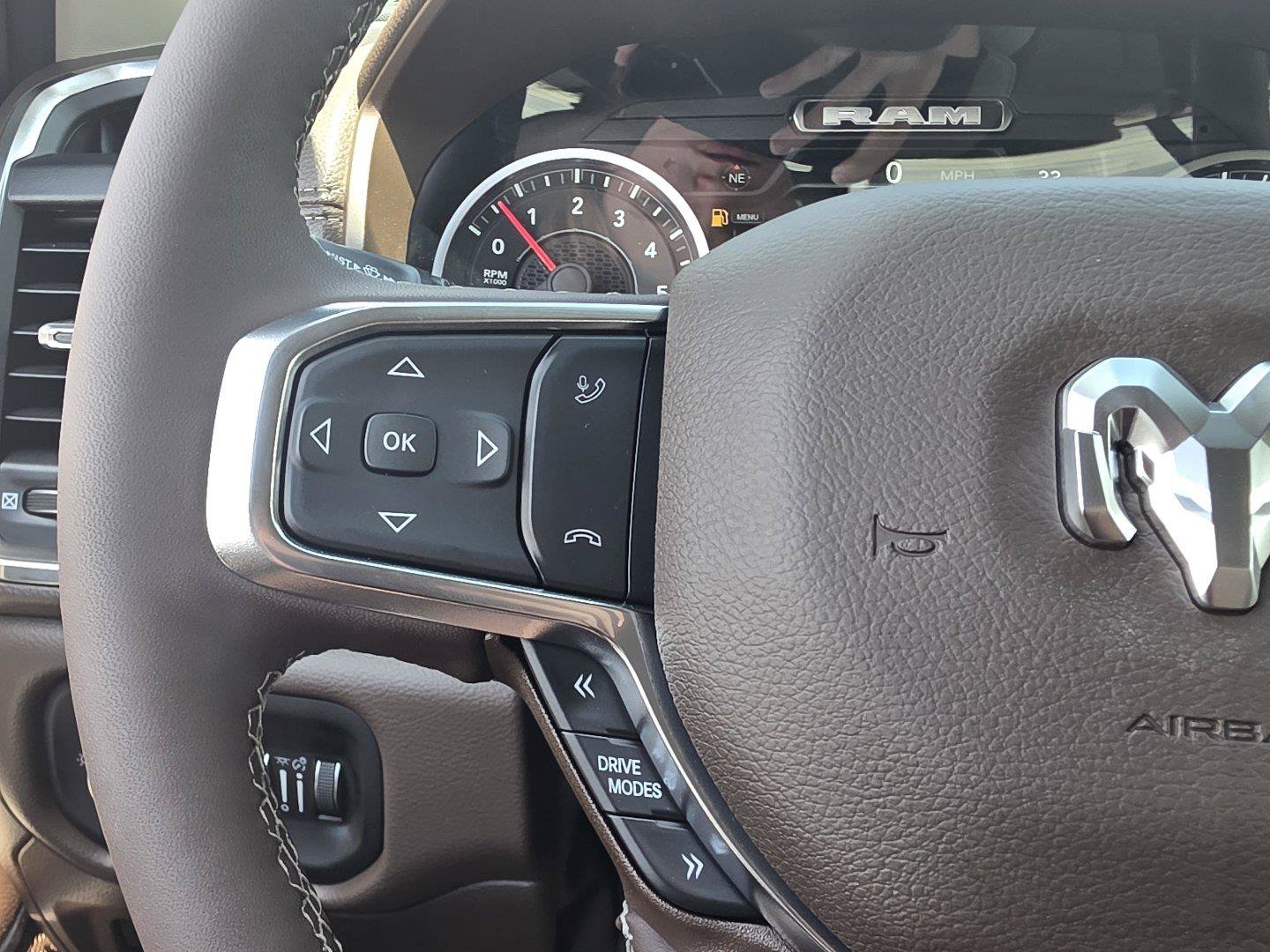 New 2027 RAM 1500 Laramie w/ Laramie Southwest Edition AWD/4WD image 13