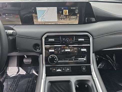 New 2026 Nissan Armada SL w/ Captain's Chari Seat Package image 9