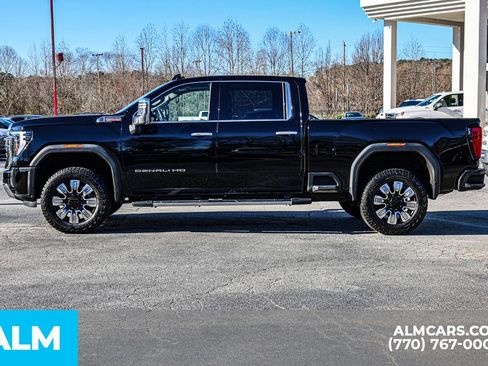 Used 2024 GMC Sierra 3500 Denali w/ Denali Reserve Package image 9