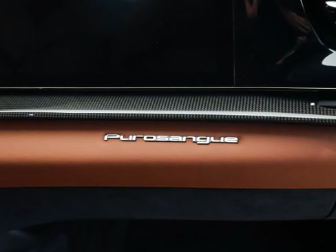 Used 2025 Ferrari Purosangue AWD/4WD image 15