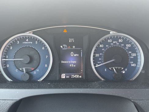 Used 2017 Toyota Camry LE FWD image 14