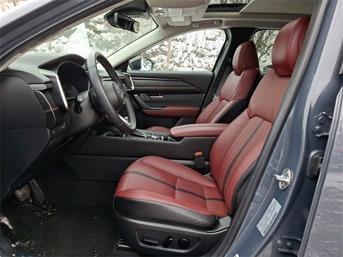 Certified 2025 MAZDA CX-50 2.5 Hybrid w/ Premium Plus Pkg image 13